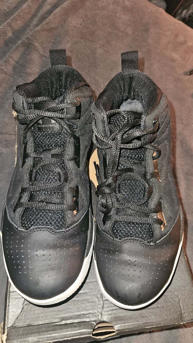 Under Armour UA Jet Mid Basketball Shoes Black (1269301-001)
